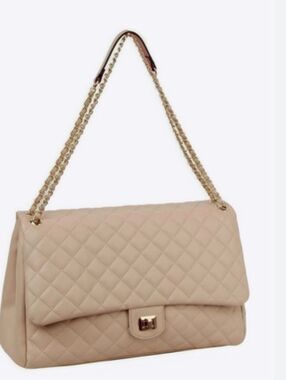 Chic Baidge Quilted Shoulder Bag